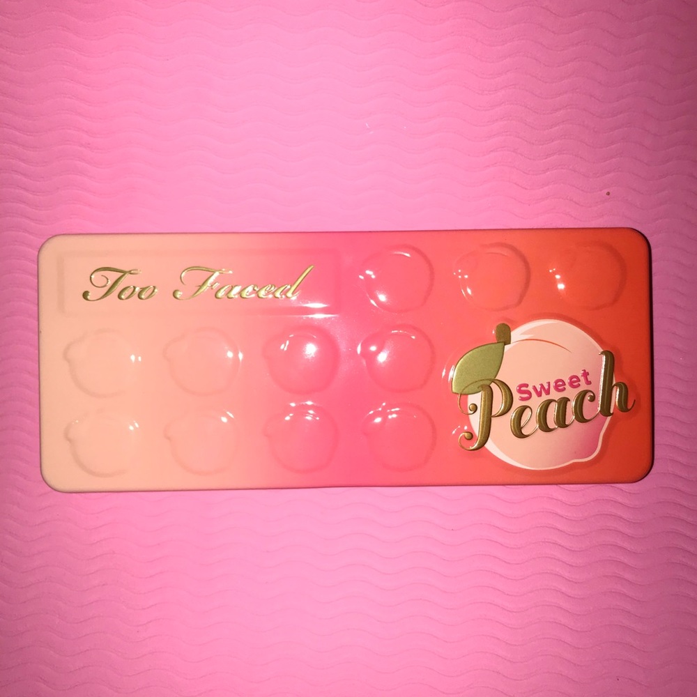 Too faced sweet peach eyeshadow palette